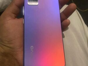 Vivo V20