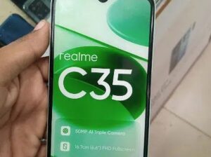 Realme C35