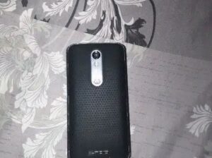 Motorola Droid Turbo 2