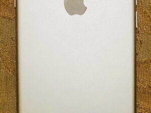 IPhone 7 (32gb Rose Gold) PTA Approved)
