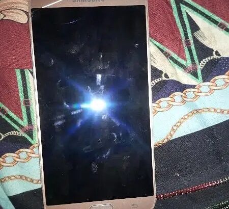 Samsung J7 Pro