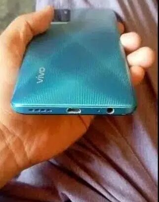 Vivo Y15s