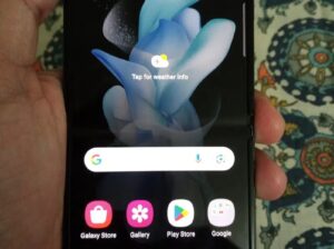 Samsung z flip 4 Demo