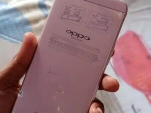 Oppo F1s