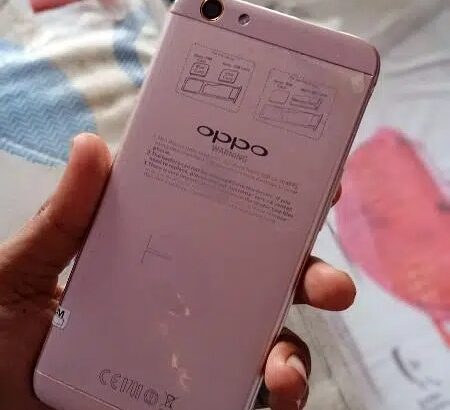 Oppo F1s