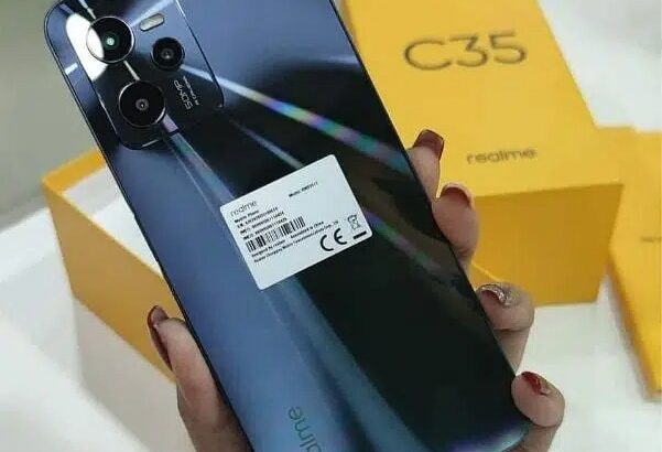 Realme C35