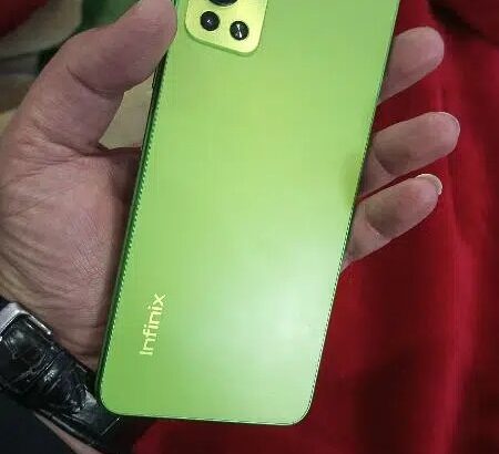 Infinix HOT 12