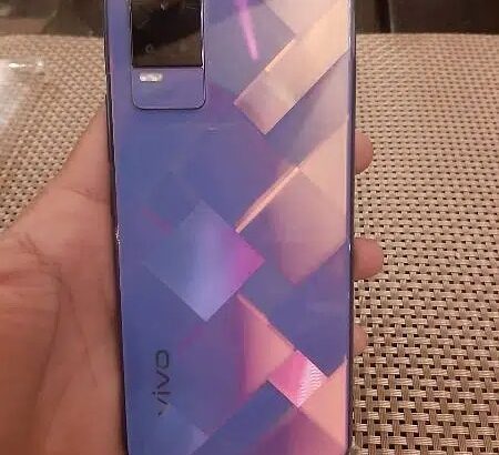 Vivo V21e