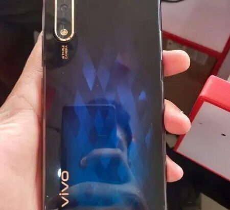 Vivo S1