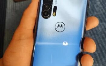 Motorola Edge Plus 2020