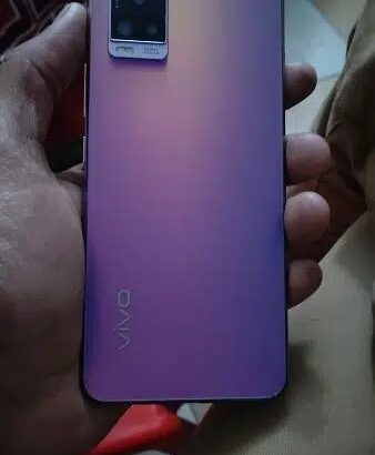 Vivo V20