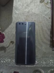 Huawei Honor 9 - photo 1