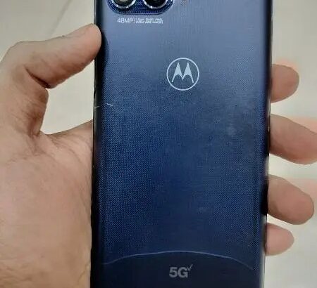 Moto One 5g