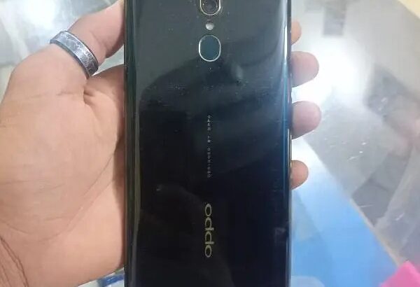 Oppo F11