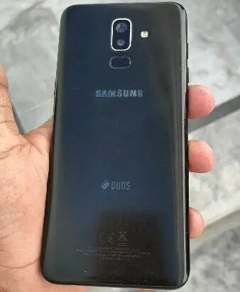 Samsung Galaxy J8