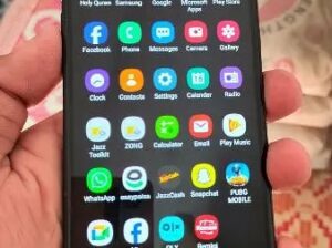 Samsung Galaxy J8