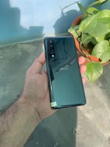 sharp Aquos zero 2 - photo 1