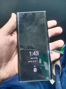 Docomo f52a 5g - photo 2