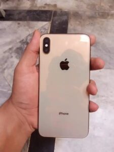 iPhone XS Max - photo 1