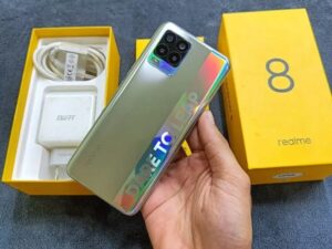 Realme 8 - photo 1