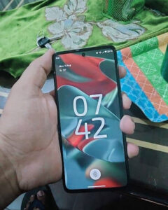 Motorola Edge Plus - photo 2
