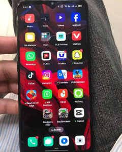 Oppo F15 - photo 1