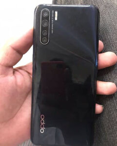 Oppo F15 - photo 2
