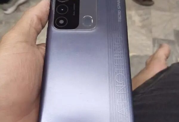 Tecno Spark 8C