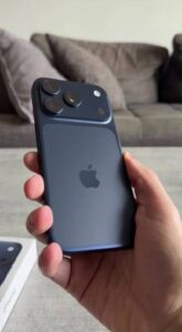 iPhone 17 Pro Max - photo 2