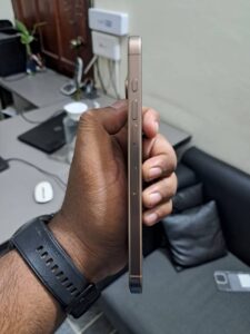 Apple iPhone 16 Pro Max - photo 2