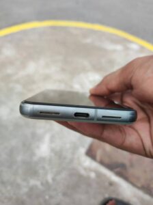 Google Pixel 8 - photo 2