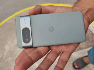 Google Pixel 8 - photo 4