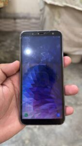 Samsung Mobile J6 - photo 4