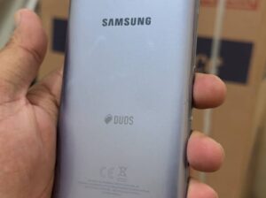 Samsung Mobile J6