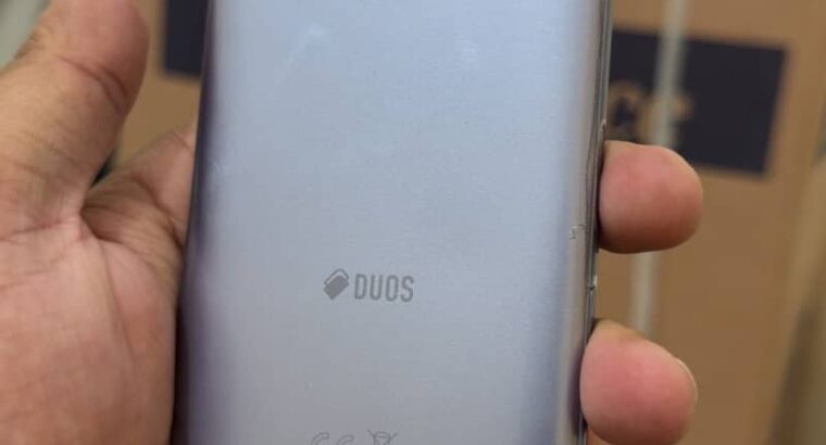 Samsung Mobile J6