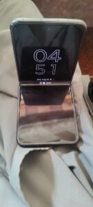 Motorola Razr 50 - photo 7