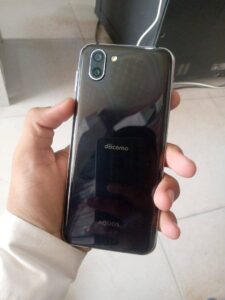 aquos r2 - photo 1