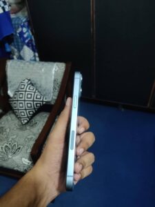 iPhone 14 Plus - photo 3
