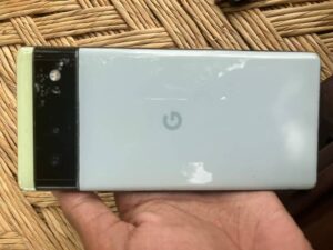 Google Pixel 6 - photo 1
