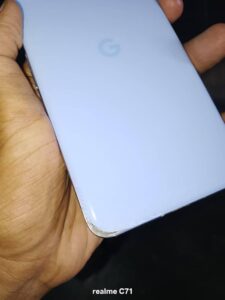 Google Pixel 8 Pro - photo 3