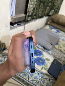 iPhone 13 - photo 6
