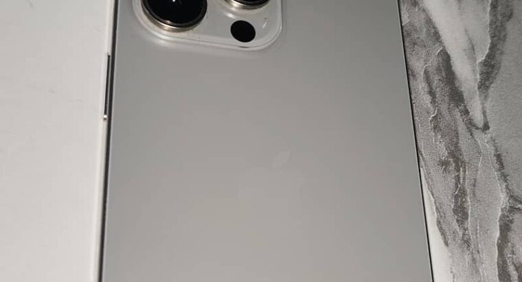 Apple iPhone 16 Pro Max