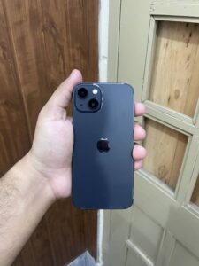 Apple iPhone 13 - photo 1