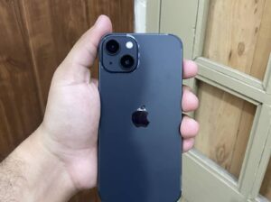 Apple iPhone 13