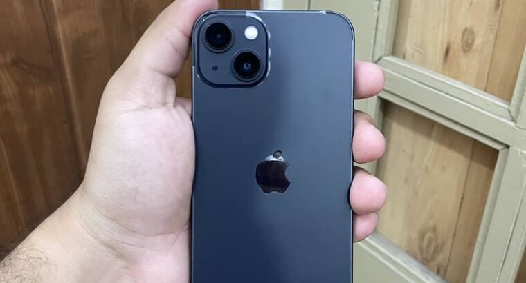 Apple iPhone 13
