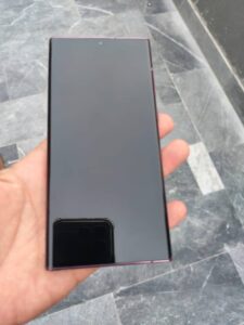 Samsung Galaxy S22 Ultra in MINT Condition - photo 2