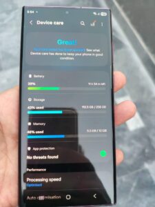 Samsung Galaxy S22 Ultra in MINT Condition - photo 4