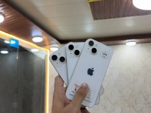 Apple iPhone 14