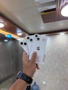 Apple iPhone 14 - photo 2