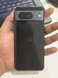 Google Pixel 8 - photo 1